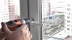 Как произвести регулировку пластиковых окон: методы и последовательность работ