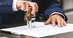 Тонкости и нюансы процесса изготовления печати для организаци: выбор цвета  и шрифта